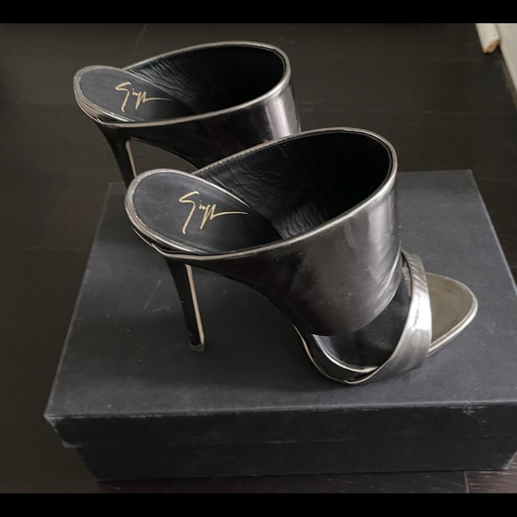 Giuseppe Zanotti slip on heels. Very comfortable and supportive. - Picture 1 of 2